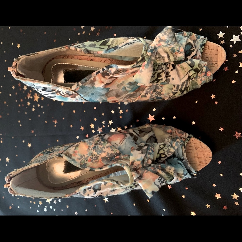 Bold abstract print heels to go with any outfit